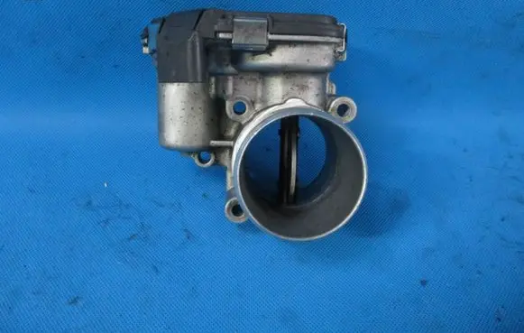 Hyundai i40 Throttle body valve 35100-2A600