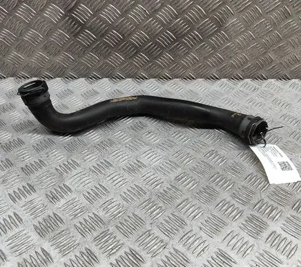 Mercedes-Benz E W213 Engine coolant pipe/hose A2135015201