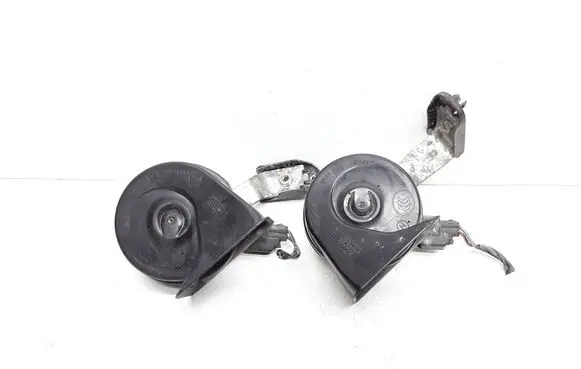 Volvo V60 Horn signal 30796897 30796896
