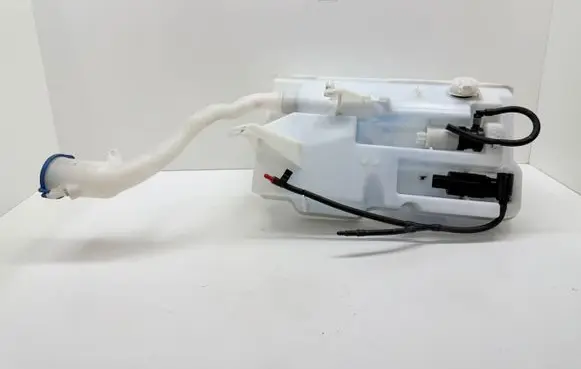Volvo XC60 Windshield washer fluid reservoir/tank 30753424 30753425 30784333