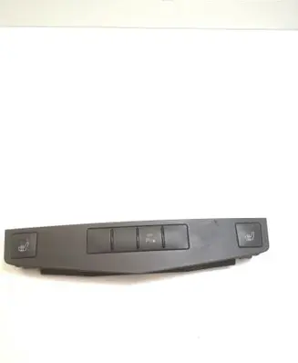 Mercedes-Benz C W204 Seat heating switch A2048704310