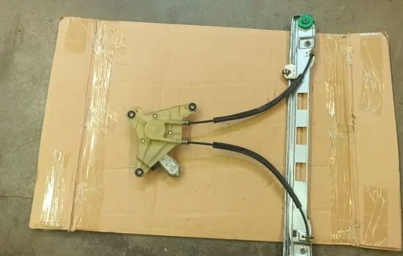 Renault Master III Front door window regulator with motor 807200008R
