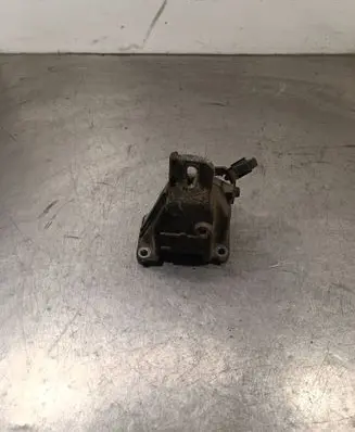 Suzuki Grand Vitara II Engine mounting bracket 200190