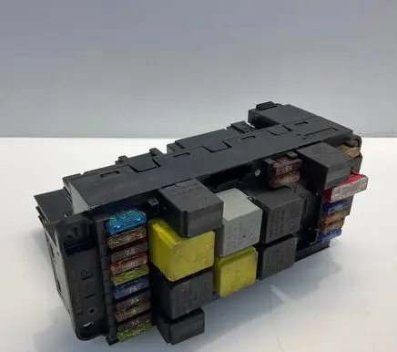 Mercedes-Benz C W203 Fuse module 2035454201 2445040 5DK00848554