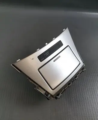 Toyota Avensis T270 Car ashtray 5880405151 5880405190