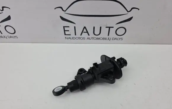 Audi Q2 - Clutch master cylinder 5Q0721388J 5Q0927810A