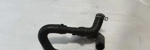 Porsche Macan (95B) Engine coolant pipe/hose 95B819350A