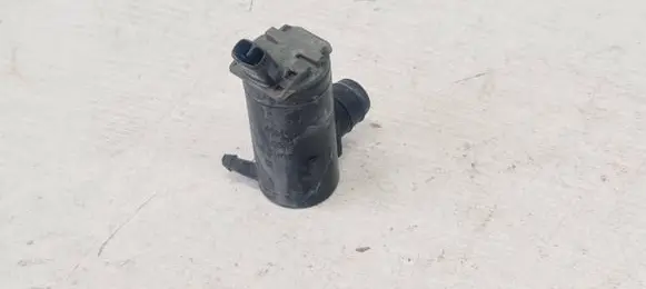 Chevrolet Tacuma Windscreen/windshield washer pump