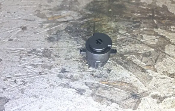 Nissan Qashqai Ignition lock contact 