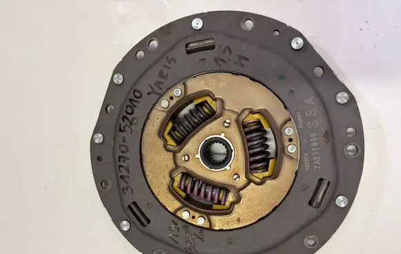 Toyota Yaris Clutch set kit 3127052010