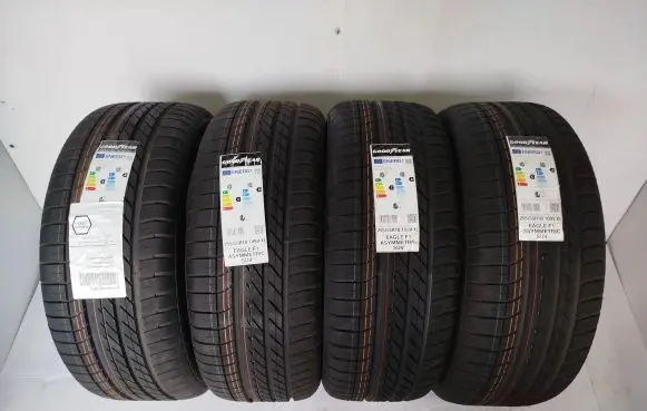 BMW X5 G05 R18 summer tire 5452000662200