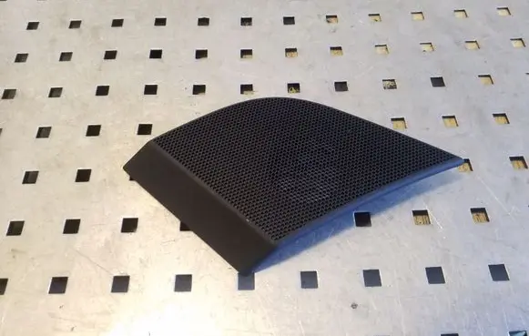Side speaker trim/cover