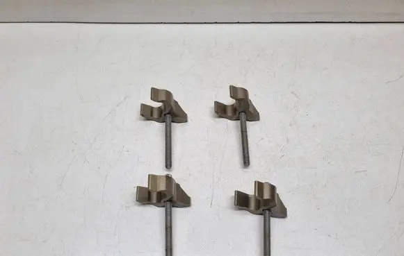 BMW 2 F46 Fuel Injector clamp holder