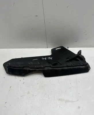 Volvo XC70 Front bumper mounting bracket 30796388