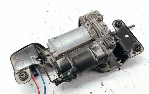 BMW X5M E70 Air suspension compressor/pump 679941902 6799419