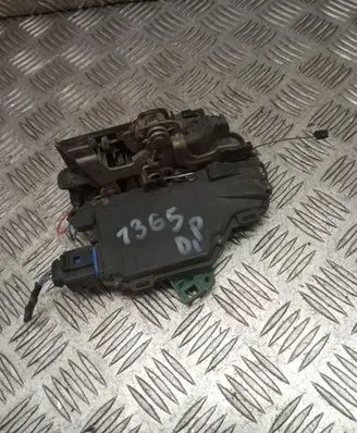 Seat Ibiza II (6k) Front door lock 