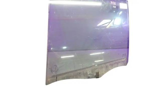 Renault Modus Front door window glass four-door