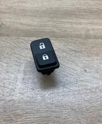 Volvo C70 Central locking switch button 30773333 30773334