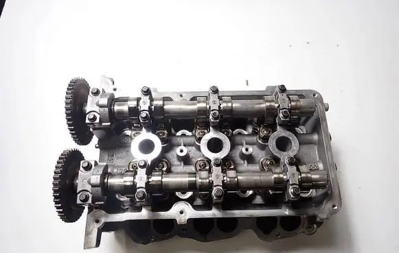 Ford Mondeo Mk III Engine head RF-IS7E-6090-DC AS7U3