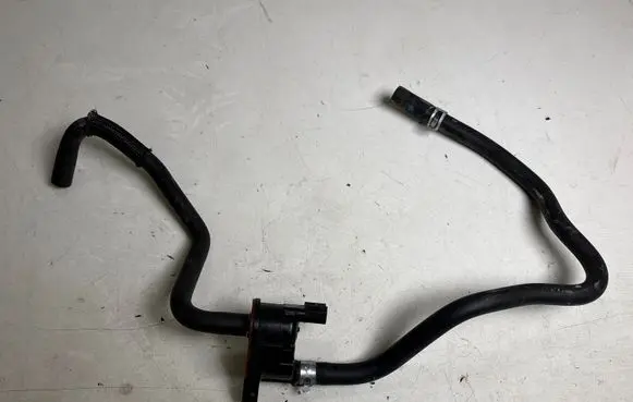 Subaru Outback (BT) Vacuum valve 16131AA080