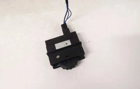 Renault Laguna I Headlight level height control switch 7700822897