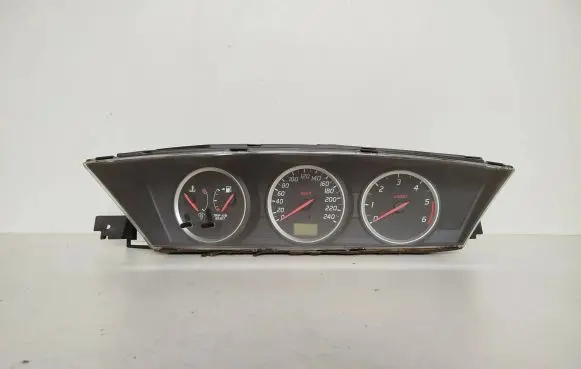 Nissan Primera Speedometer (instrument cluster) AV619 2499078