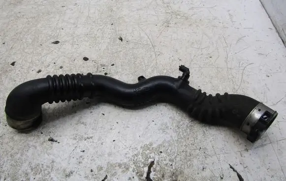 KIA Ceed Intercooler hose/pipe 28260-2U000