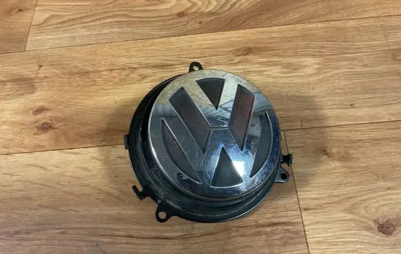 Volkswagen PASSAT B6 Tailgate/trunk/boot exterior handle 1K0827469E 1K0827469F 3C5827469B