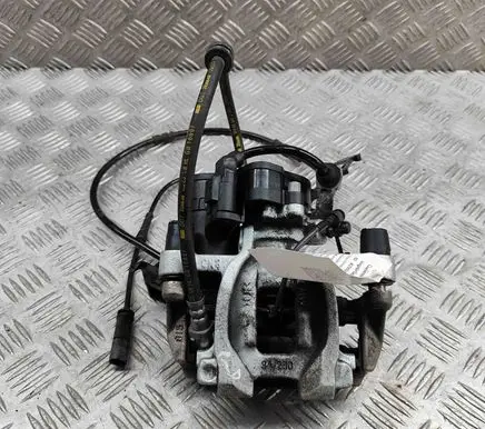 BMW 2 F44 Rear brake caliper 6883026