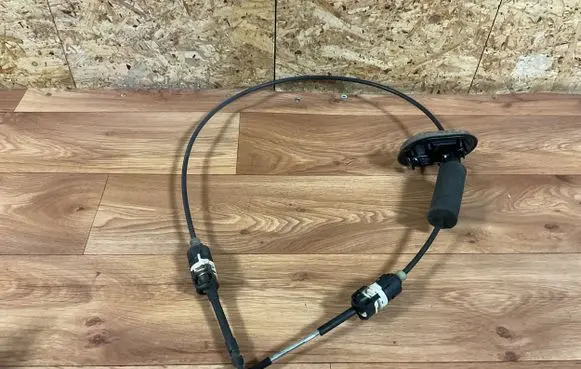 Opel Insignia A Gear shift cable linkage 13219325
