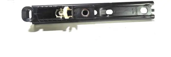 Land Rover Discovery 3 - LR3 Seat belt adjustment rail 532092200