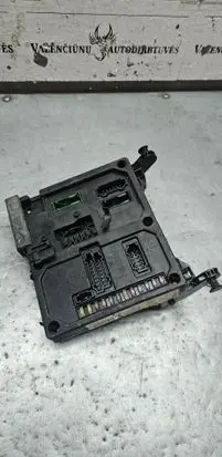 Ford Galaxy Fuse module S110730300I H06S004 7M3962258S