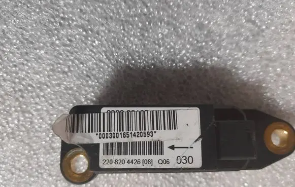 Mercedes-Benz S W220 Airbag deployment crash/impact sensor 2208204426 A2208204426