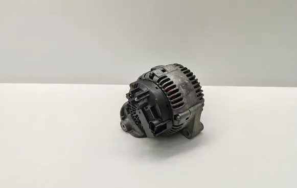 BMW 5 E60 E61 Generator/alternator 12317799204 7799204 12317797521