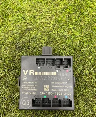 Mercedes-Benz C W204 Door control unit/module A2129004314 A2129021106 A2129011705