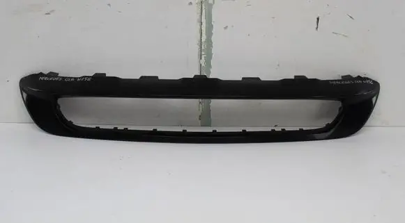 Mercedes-Benz GLA W156 Front bumper lower grill A1668851622 11279981
