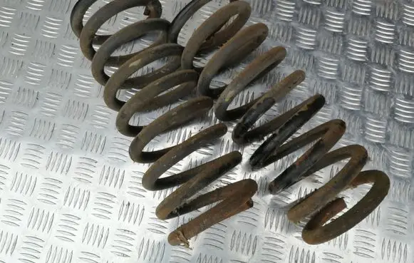Mercedes-Benz SL R107 Rear coil spring