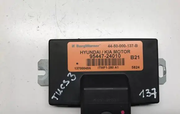 Hyundai Tucson JM Transfer box differential control unit 9544724010 4450000137B