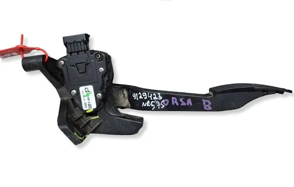 Opel Corsa C Accelerator throttle pedal S26301575 9129423