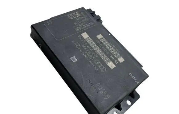 Audi A4 S4 B7 8E 8H Comfort/convenience module 8E0959433CA 00002731D3 01819213