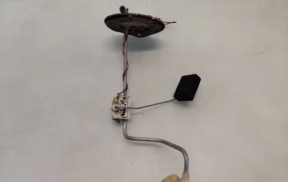 Subaru Forester SF Fuel level sensor 
