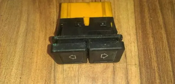 Citroen Xsara Picasso Electric window control switch