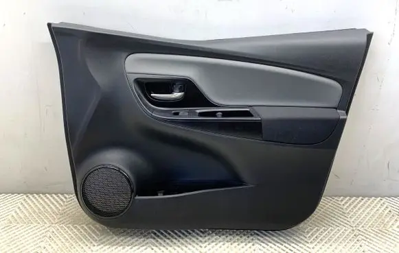 Toyota Yaris Front door card panel trim 