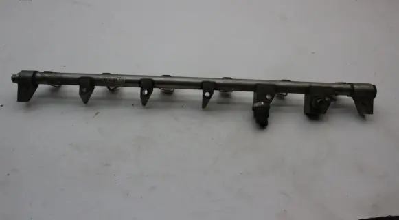 BMW 7 E65 E66 Fuel main line pipe 7523439
