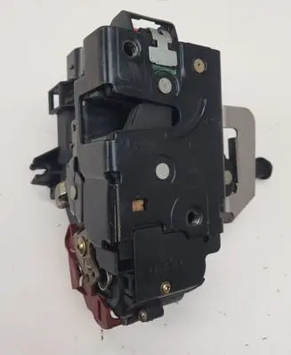 Audi A4 S4 B7 8E 8H Front door lock 8E2837015
