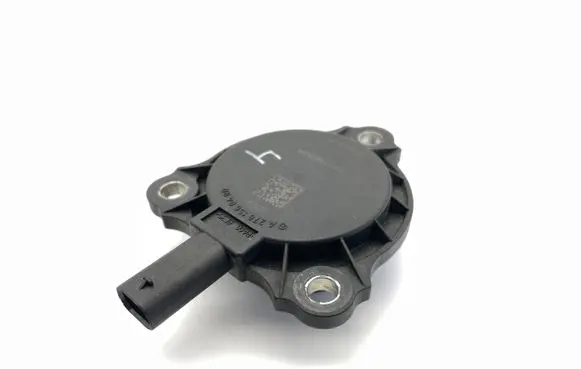 Mercedes-Benz GL X166 Camshaft vanos timing valve A2761560490