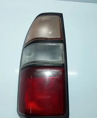 Toyota Land Cruiser (HDJ90) Rear/tail lights