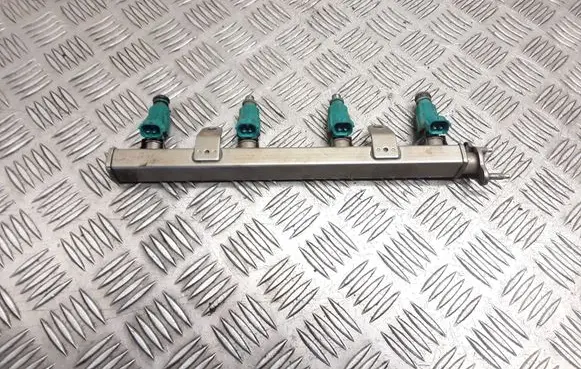 Hyundai i20 (PB PBT) Fuel injectors set 3531008000 S0361E992