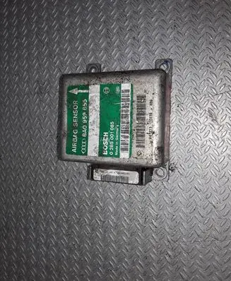 Audi A4 S4 B5 8D Airbag control unit/module 8A0959655 0285001085