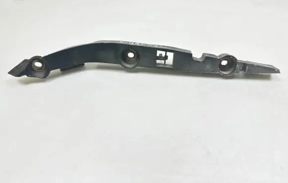 Ford C-MAX I Front bumper mounting bracket 3M51R17D959A
